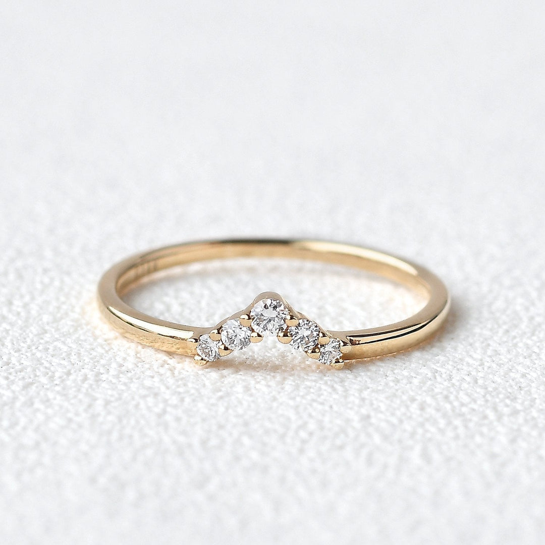 1.3 MM Round Brilliant Cut V Curved Moissanite Wedding Band