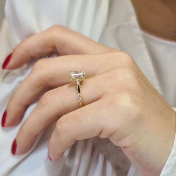 1.80CT Emerald Cut Diamond Moissanite Engagement Ring