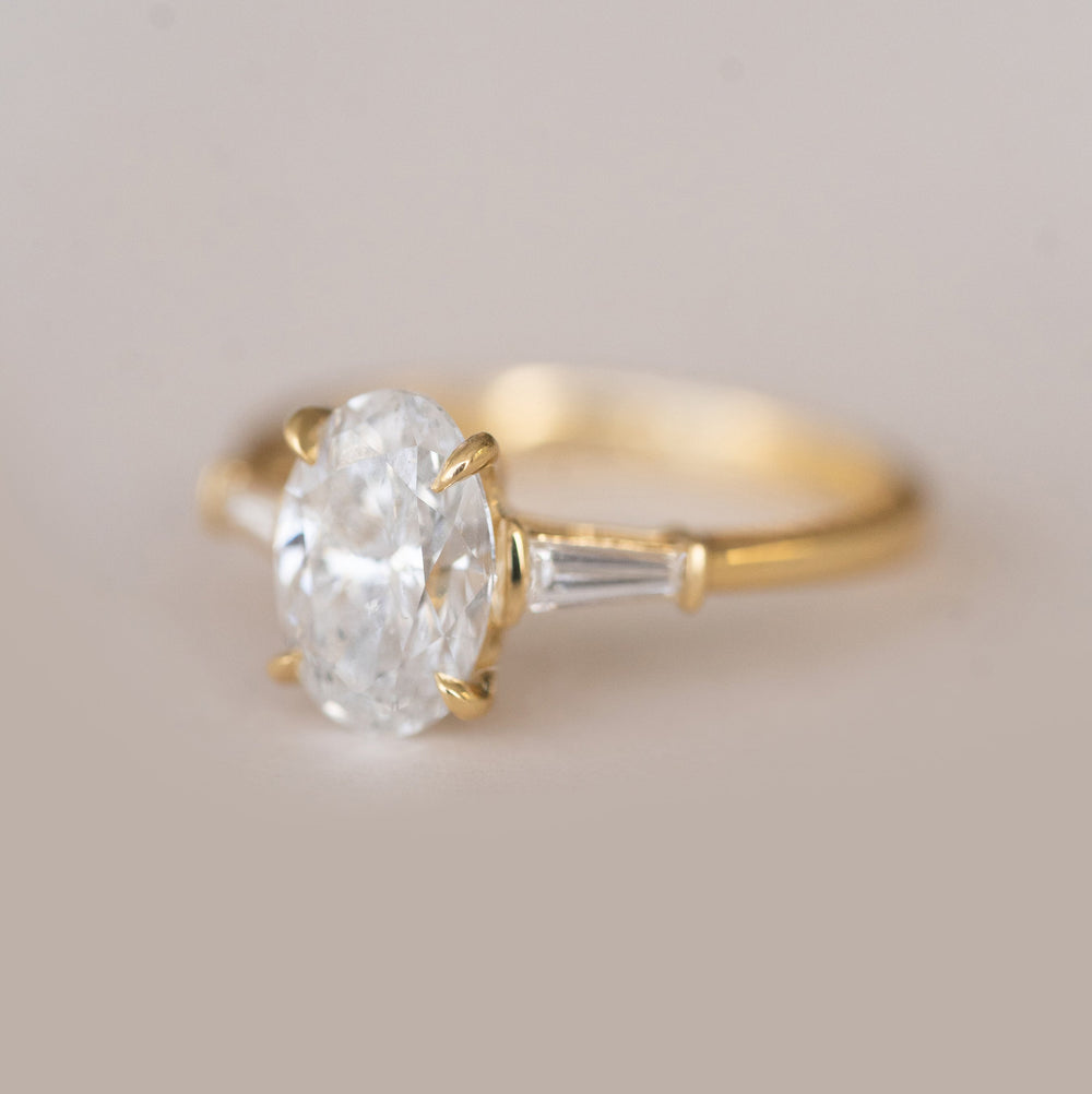 1.61CT Oval Cut 3 Stone Moissanite Diamond Engagement Ring