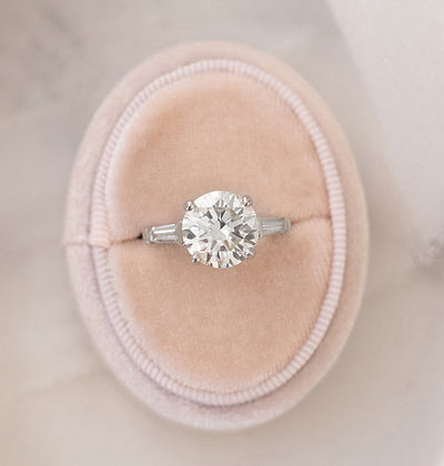 5.06CT Round Cut  Moissanite 3 Stone Diamond Engagement Ring