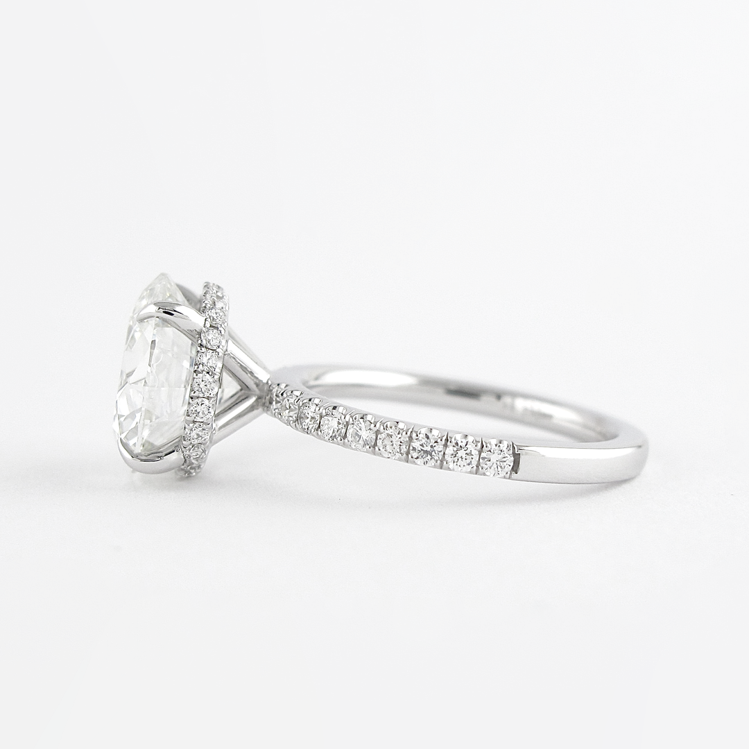 1.5 CT Round Cut Hidden Halo Moissanite Engagement Ring