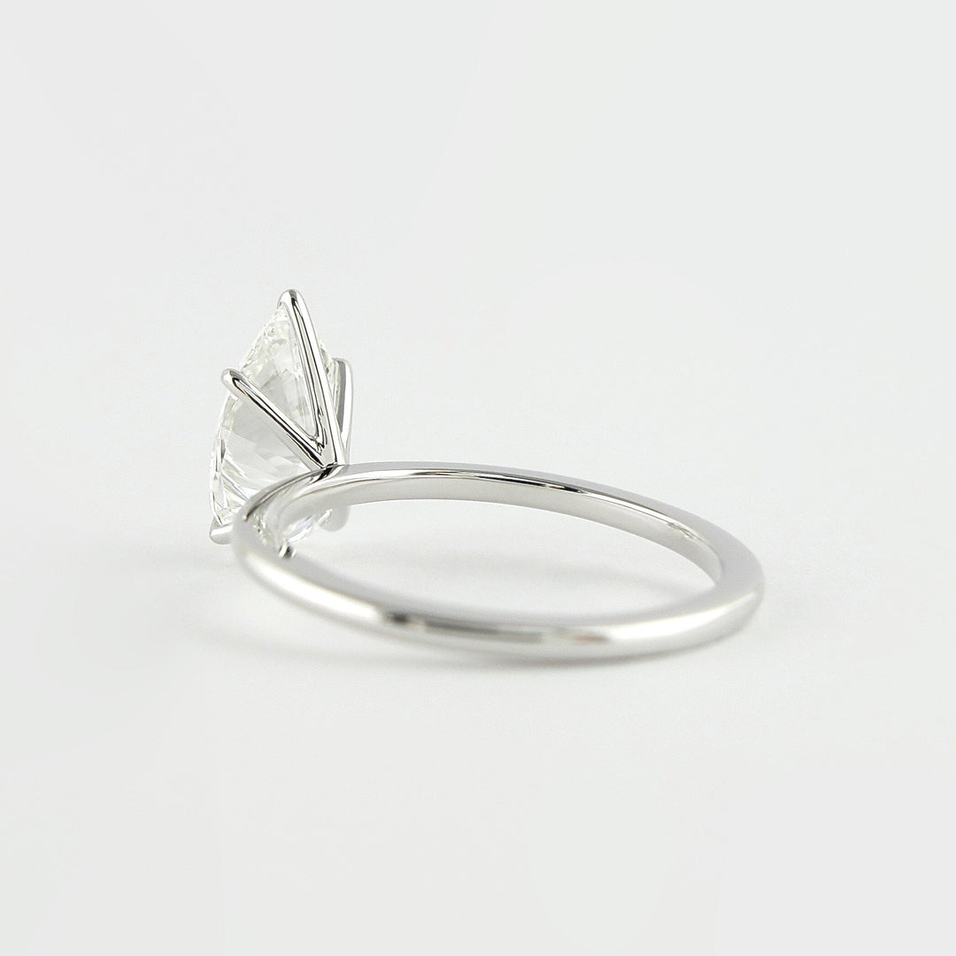 1.50CT Pear Cut 5 Prongs Moissanite Solitaire Engagement Ring