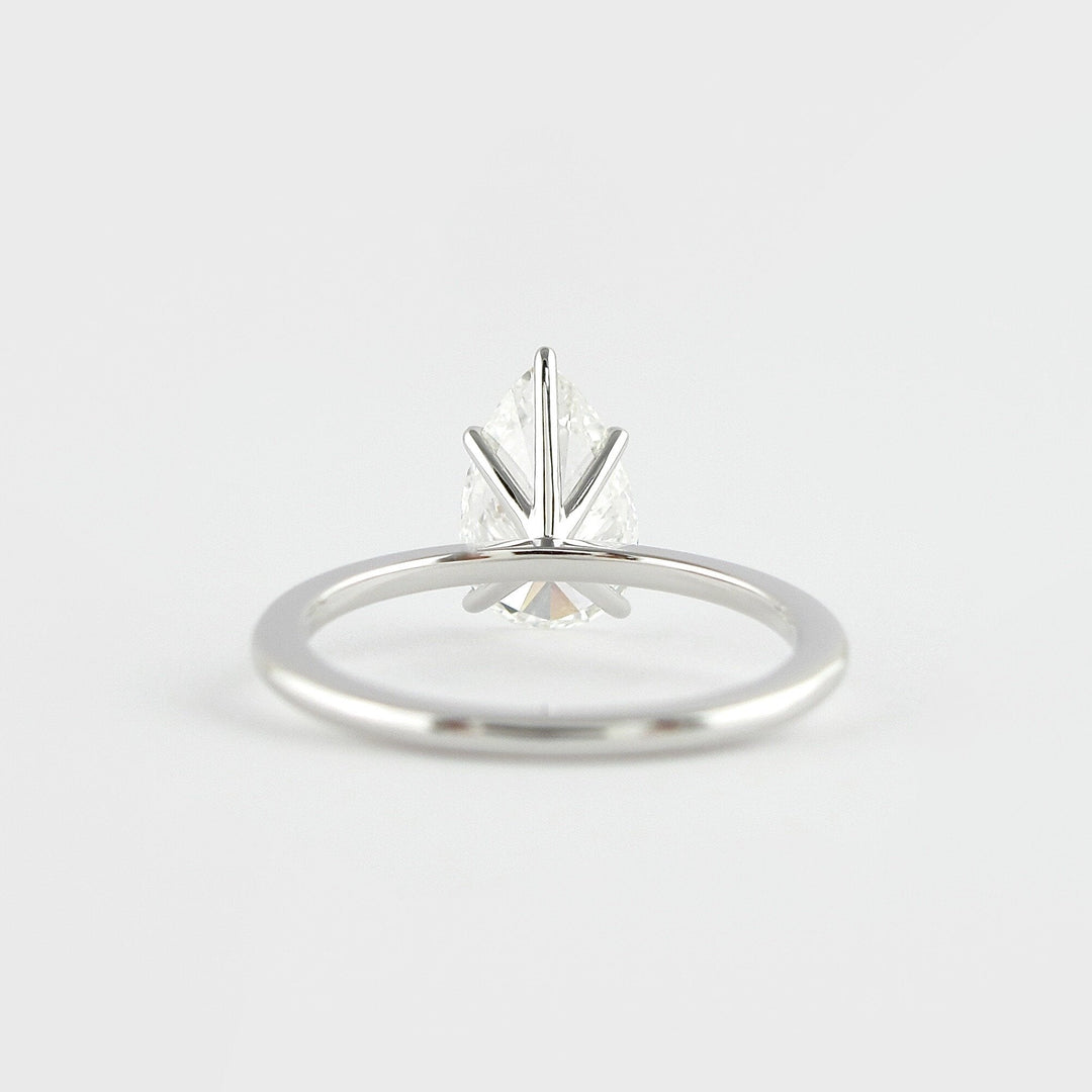 1.5 CT Pear Cut Moissanite Engagement Ring