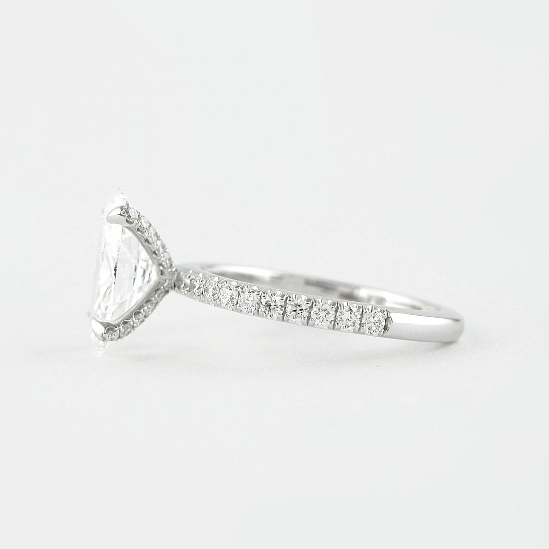 1.33 CT Oval Cut Moissanite Engagement Ring