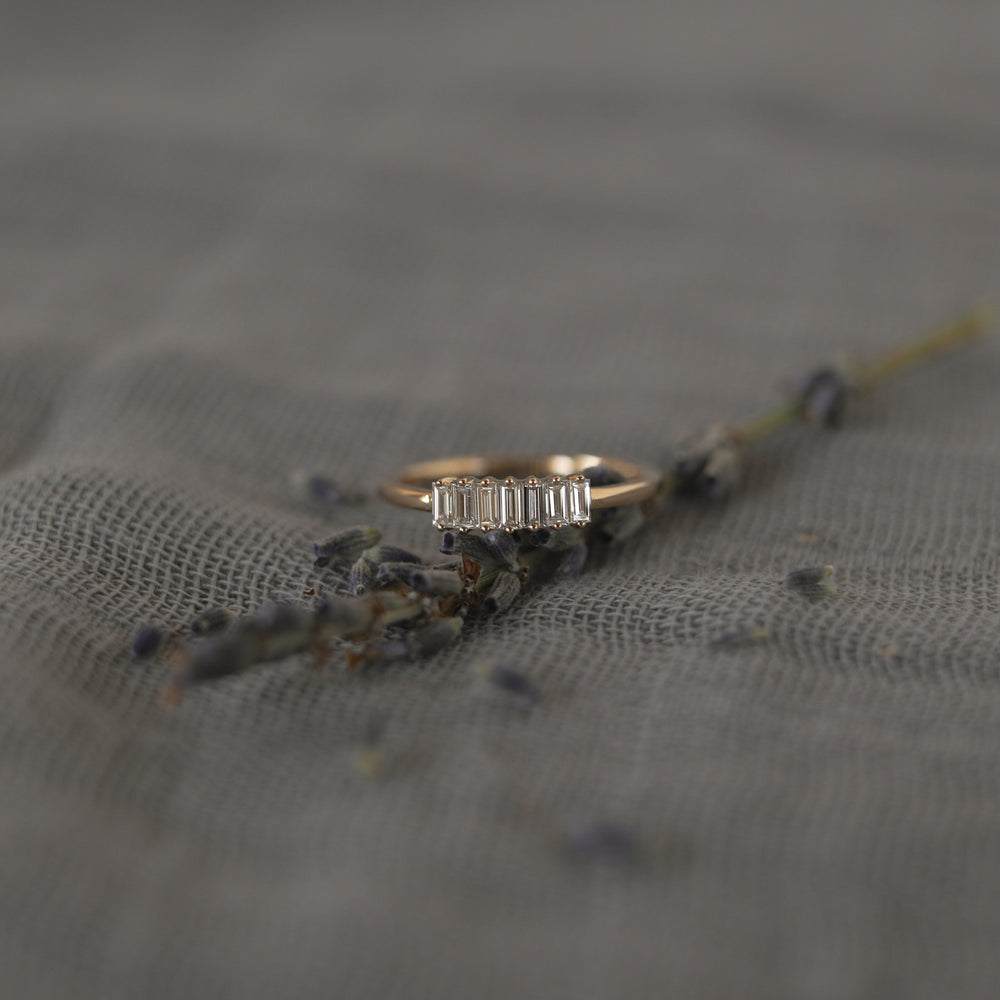 0.42CT Emerald Cut Moissanite Diamond Wedding Band