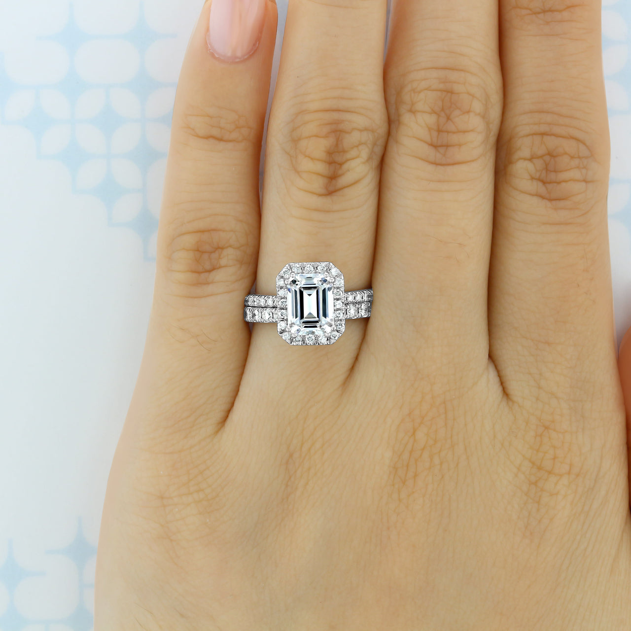 Round Brilliant Cut Full Eternity Wedding Band