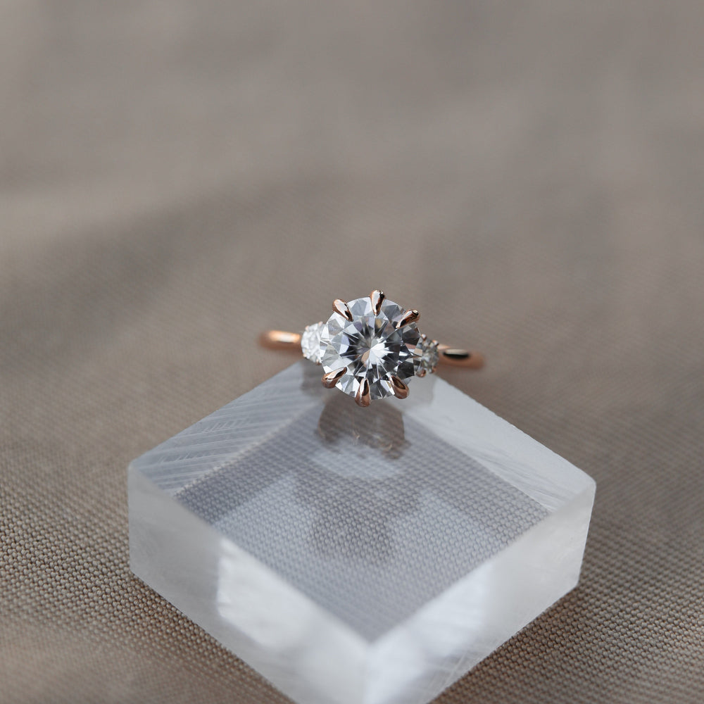 2.1CT  Round Moissanite Three Stone Diamond Engagement Ring
