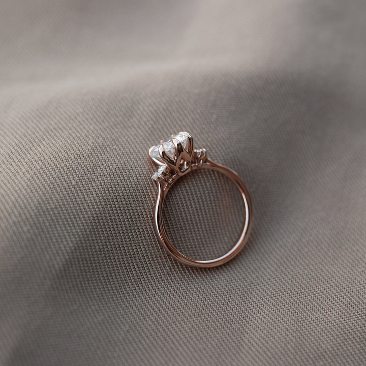 2.1CT  Round Moissanite Three Stone Diamond Engagement Ring
