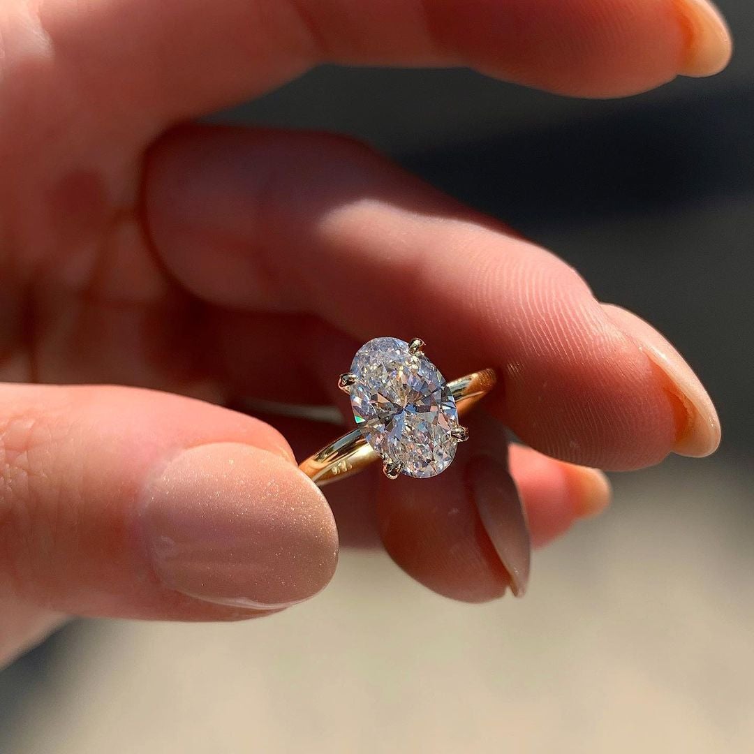 0.84CT Oval Cut 4 Prongs Moissanite Solitaire Engagement Ring