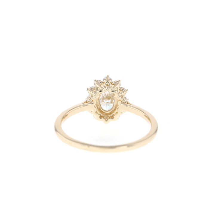 1.5ct-2.5ct Oval Cut Halo Moissanite Diamond Engagement Ring
