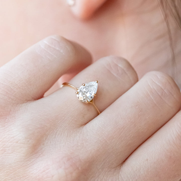 1.93CT Pear Cut Moissanite Engagement Ring