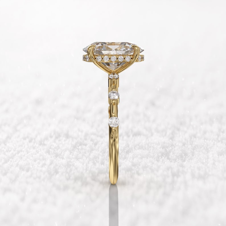 2CT Oval Diamond Moissanite Engagement Ring