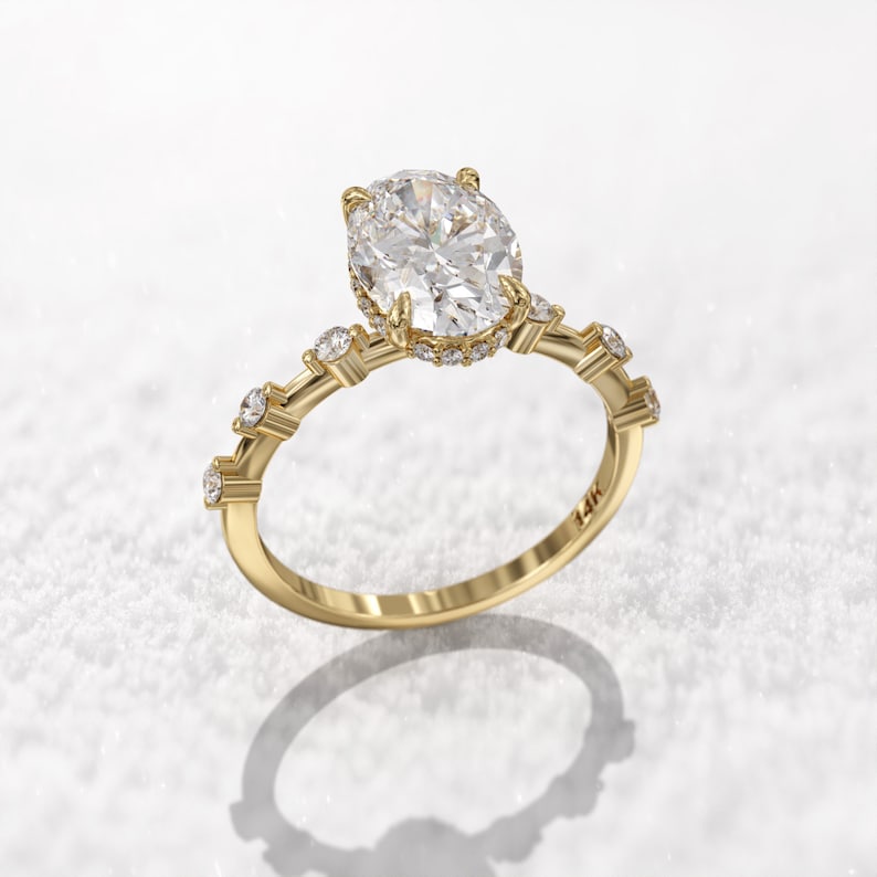 2CT Oval Diamond Moissanite Engagement Ring