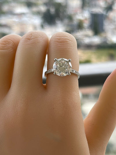 4CT Round Brilliant Diamond Moissanite Engagement Ring