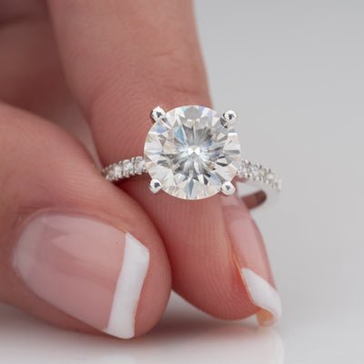 4CT Round Brilliant Diamond Moissanite Engagement Ring