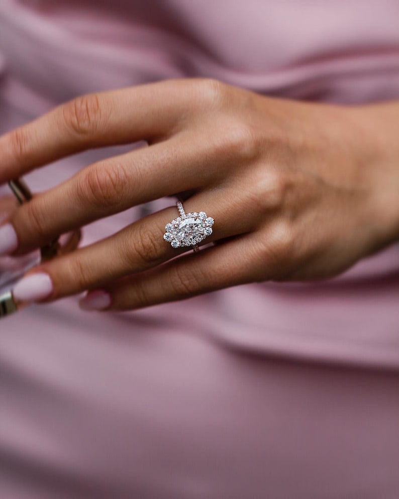 3.5ct Oval Cut Halo Moissanite Diamond Pave Engagement Ring For Women