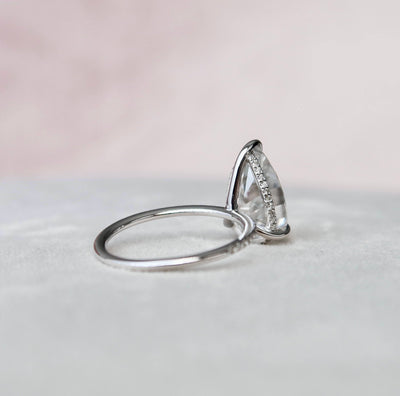 4.5 CT Pear Cut Moissanite Engagement Ring