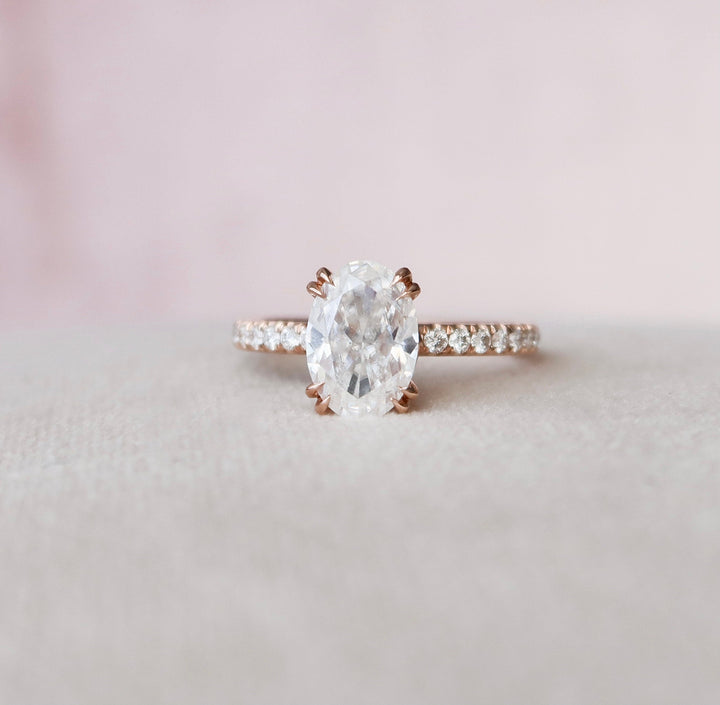 2 CT Oval cut Moissanite Wedding Ring