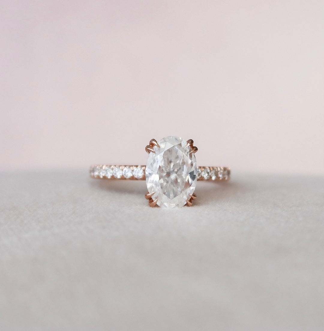 2 CT Oval cut Moissanite Wedding Ring