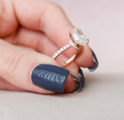 2 CT Oval cut Moissanite Wedding Ring