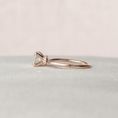 1.50 CT  Round Cut Solitaire Moissanite Engagement Ring