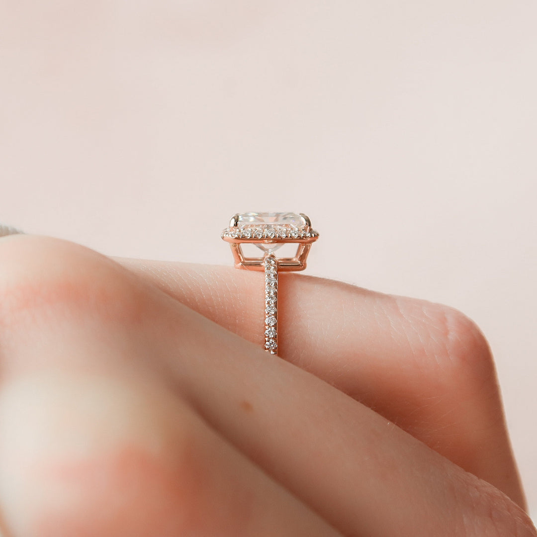 2 CT Radiant Cut Halo Moissnite Engagement Ring