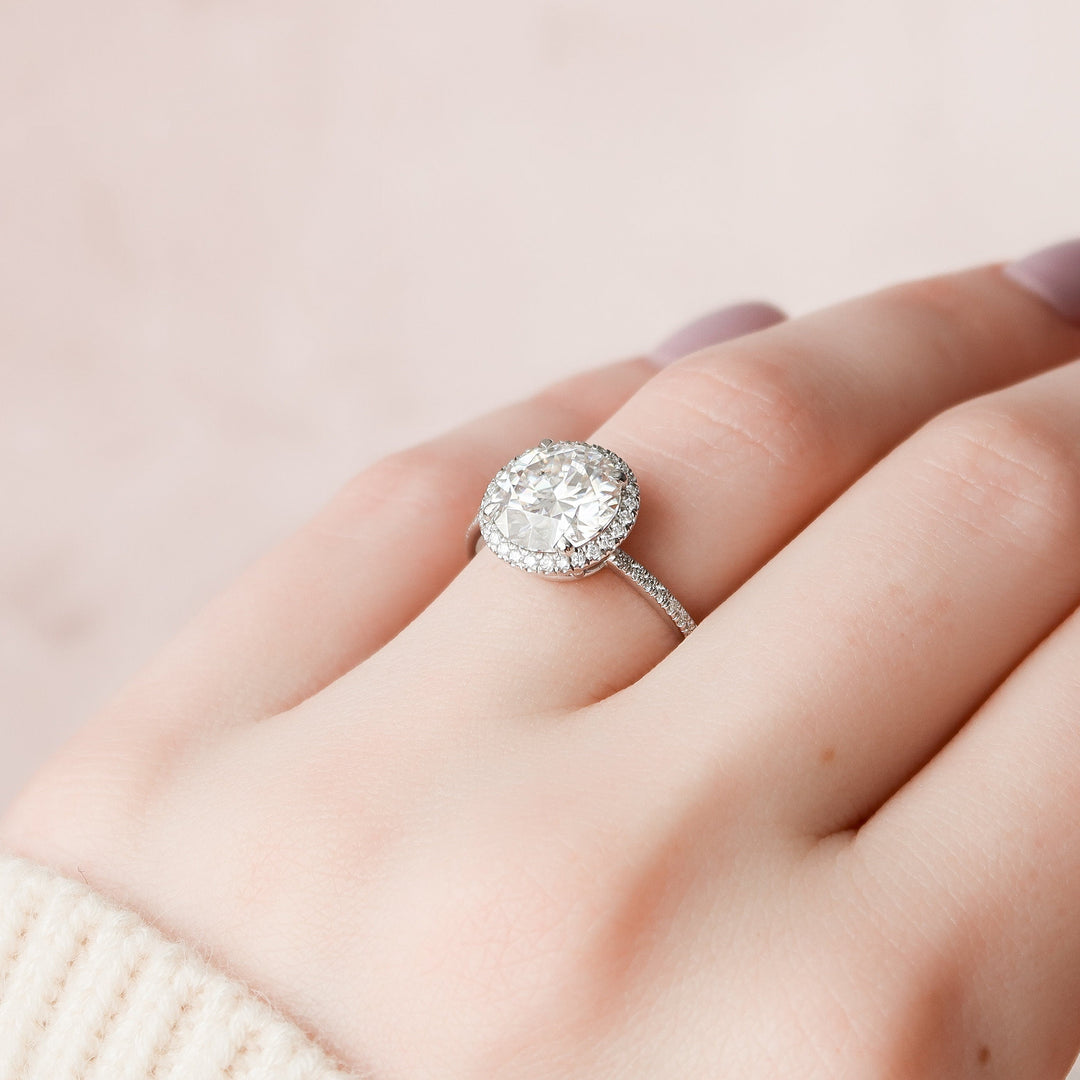 3 CT Round cut Halo Moissanite Engagement Ring