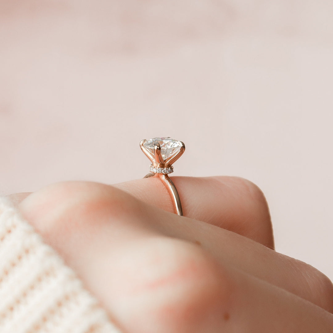 1.50 CT  Round Cut Solitaire Moissanite Engagement Ring