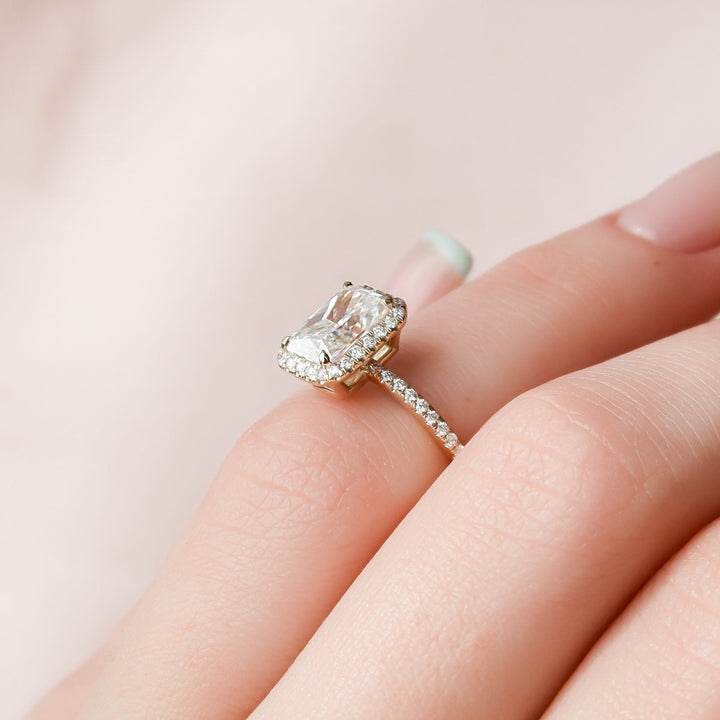 2 CT Radiant Cut Halo Moissnite Engagement Ring