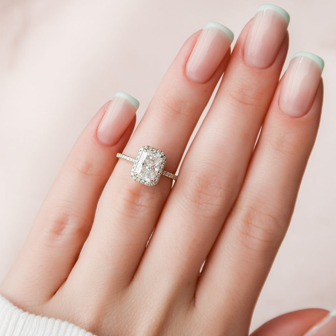 2 CT Radiant Cut Halo Moissnite Engagement Ring