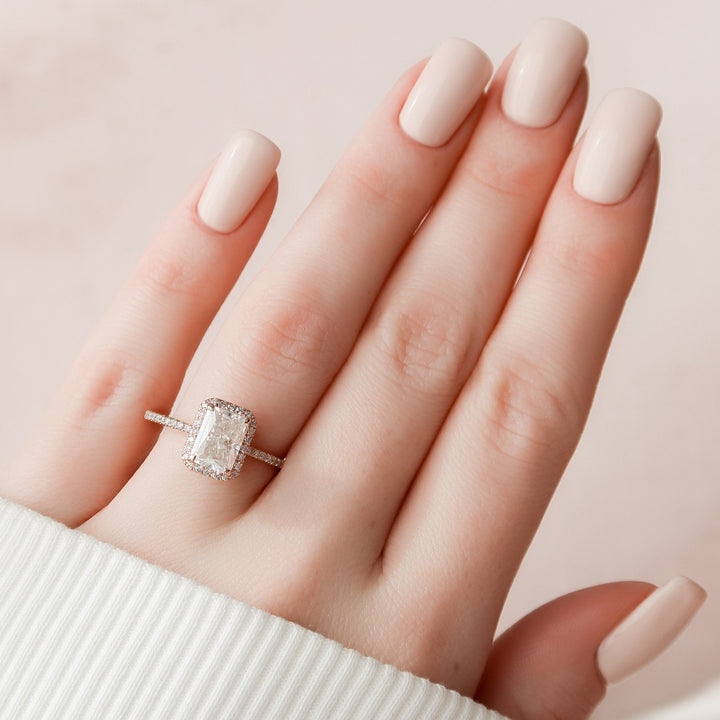 2 CT Radiant Cut Halo Moissnite Engagement Ring