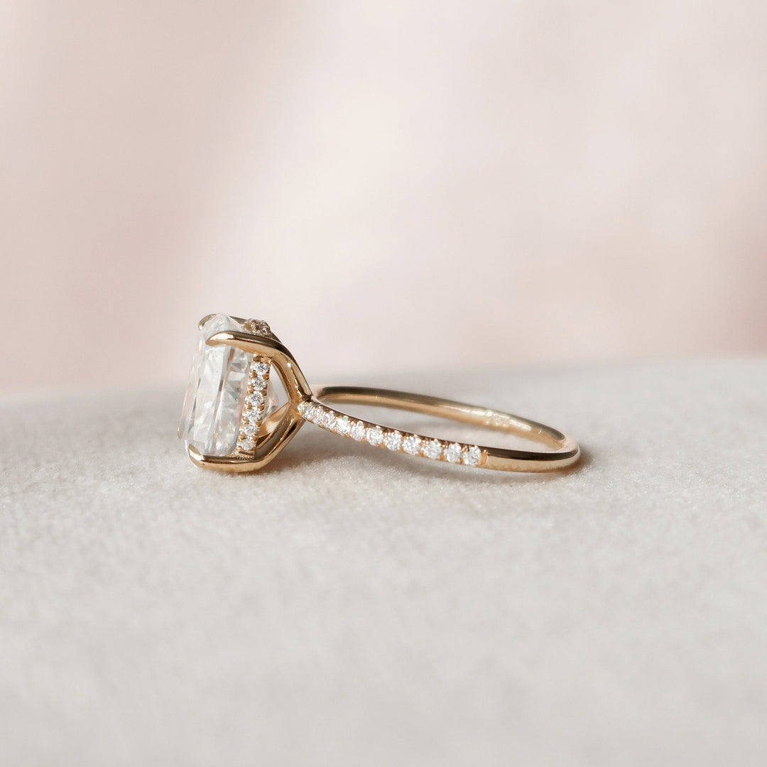 4 CT Cushion Cut Moissanite Engagement Ring