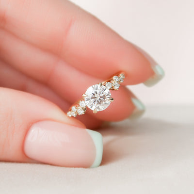 1 CT Round cut Moissanite Engagement Ring