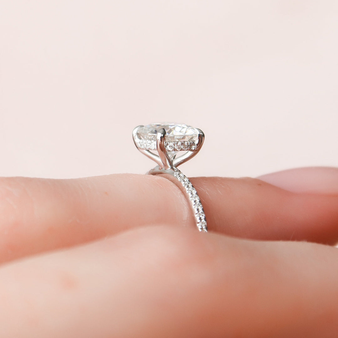 2.0CT Round Cut Moissanite Hidden Halo Engagement Ring