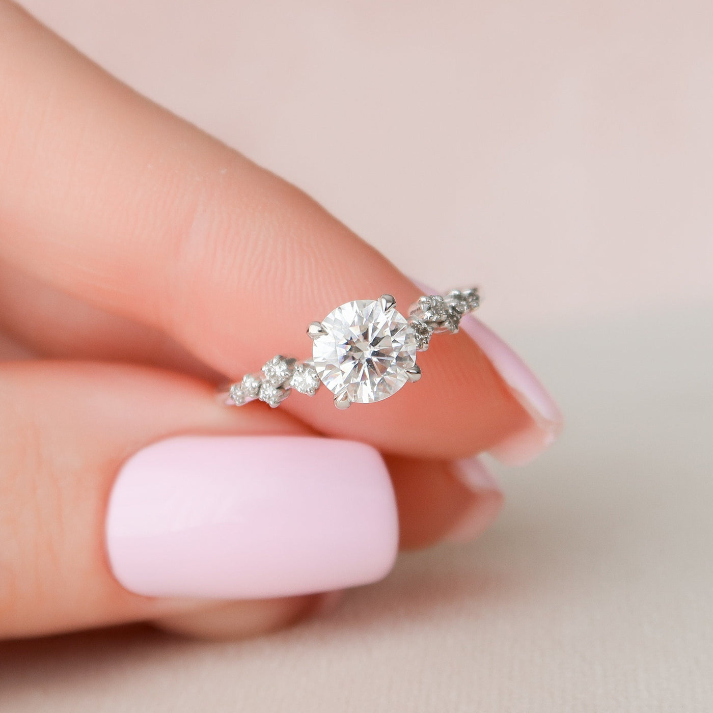 1 CT Round cut Moissanite Engagement Ring