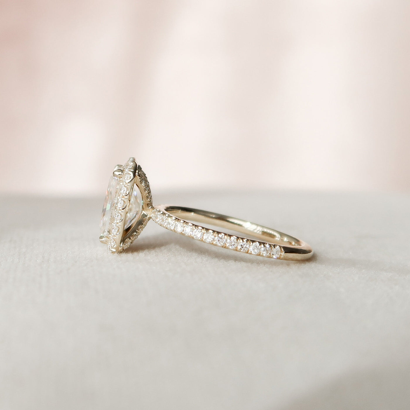 2.0CT Radiant Cut Halo Moissanite Engagement Ring