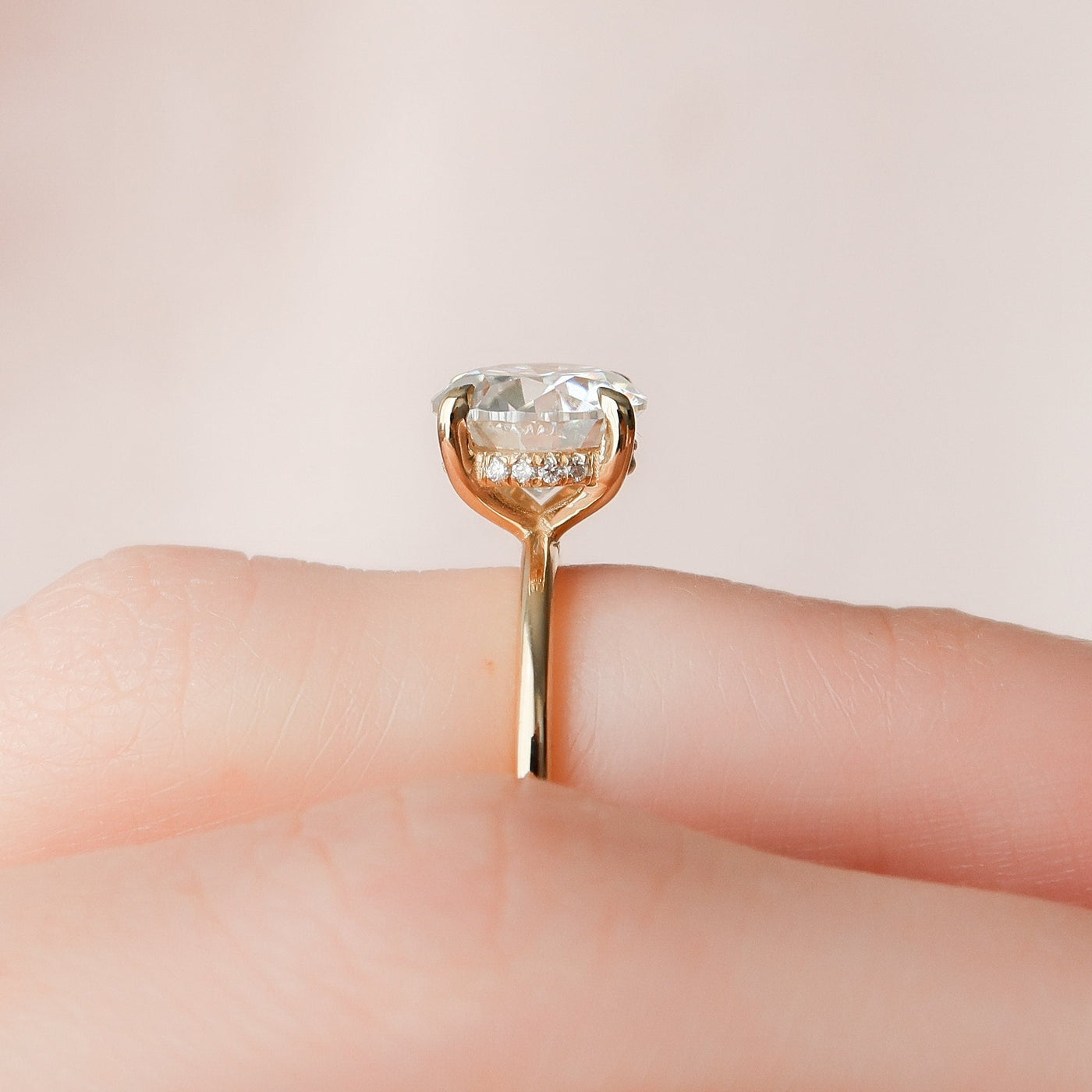 2.0CT Round Cut Hidden Halo Moissanite Engagement Ring