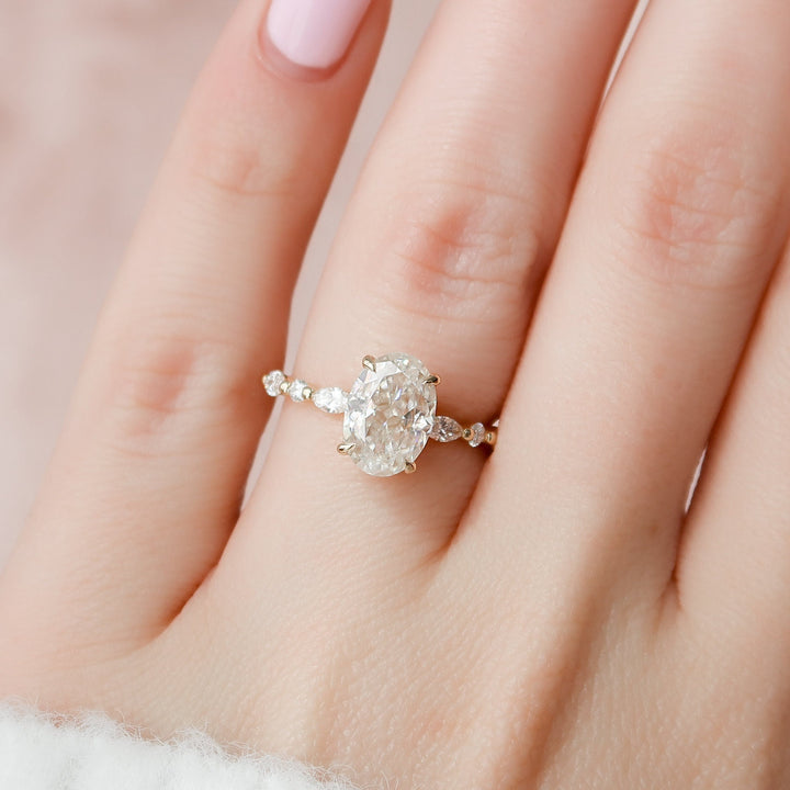 2.0CT-4.0CT Oval Cut Moissanite Hidden Halo Engagement Ring