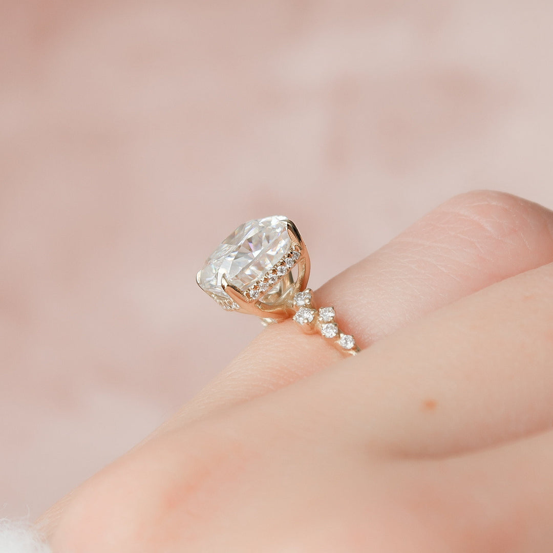 4 CT Cushion cut  Moissanite Engagement Ring