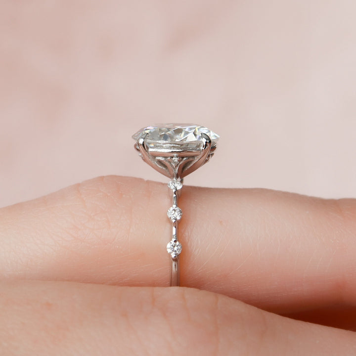 4 CT Round Cut Moissanite Engagement Ring