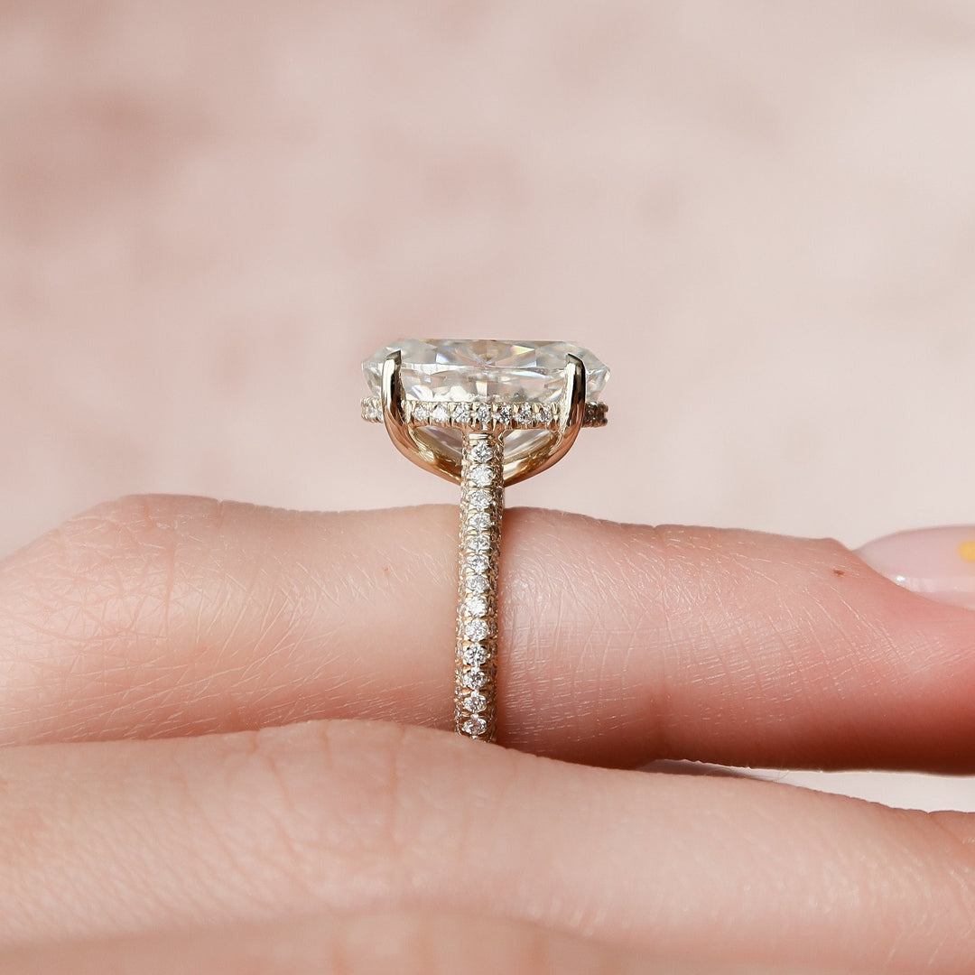 5 CT Oval cut Moissanite Engagement Ring