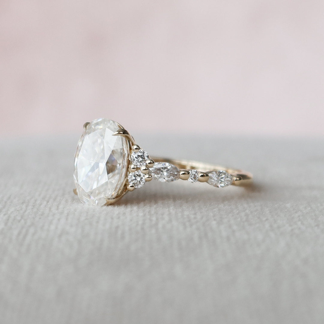 2.0CT Oval Moissanite Diamond Cluster Engagement Ring