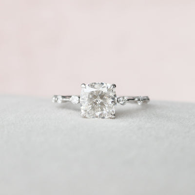 2 CT Cushion Cut Moissanite Engagement Ring