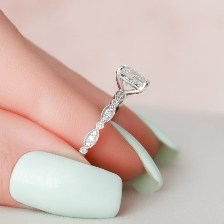 1 CT Radiant Cut Moissanite Engagement Ring