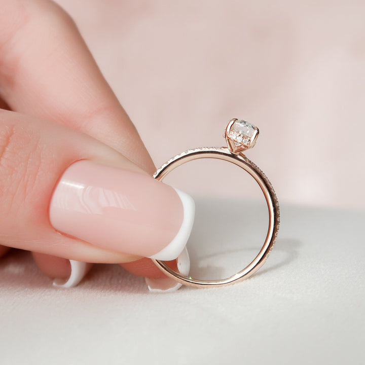 1 CT Oval Cut Moissanite Engagement Ring