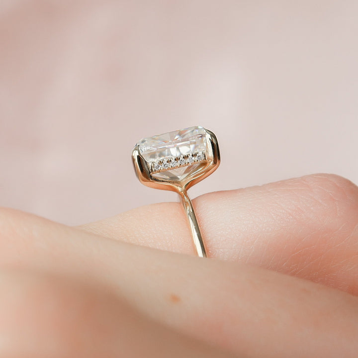 4.5 CT Elongated Cushion Cut Moissanite Wedding Ring