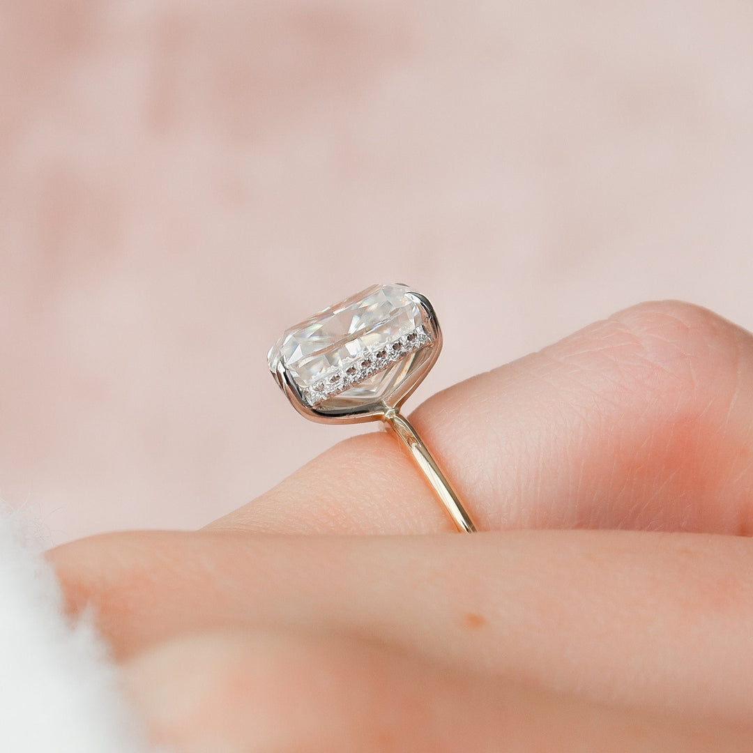 4 CT Cushion Cut Moissanite Engagement Ring