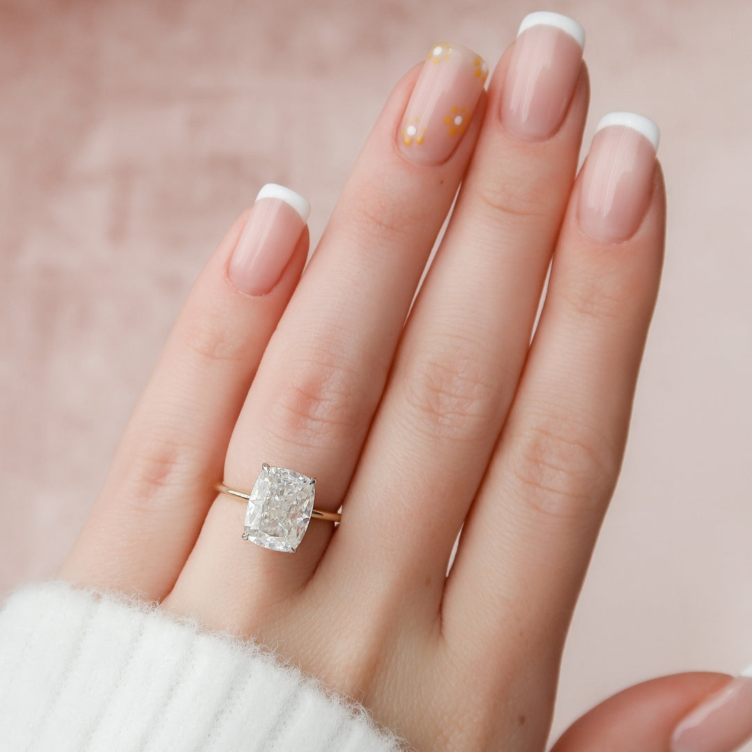 4 CT Cushion Cut Moissanite Engagement Ring