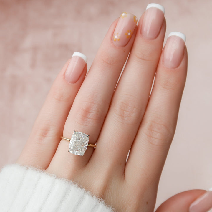 4 CT Cushion Cut Moissanite Engagement Ring