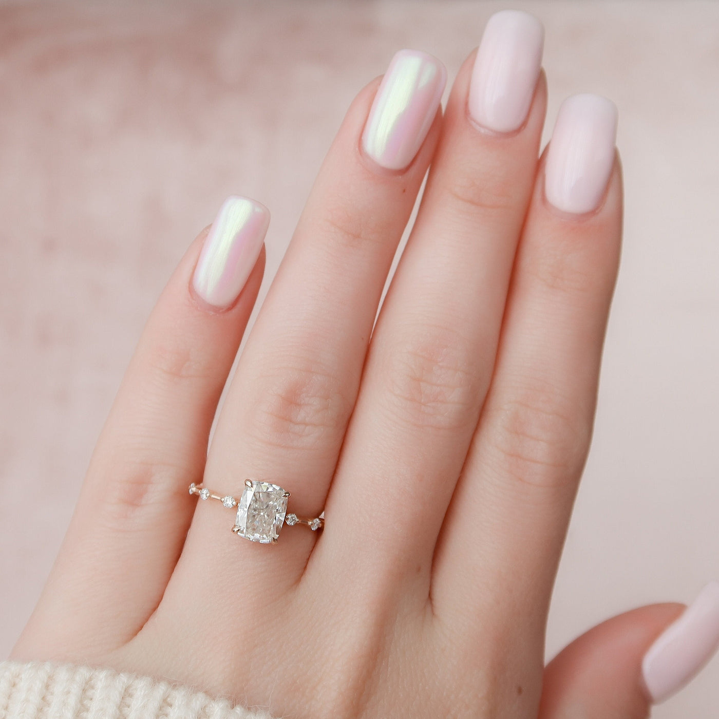 2 CT Cushion Cut Moissanite Engagement Ring